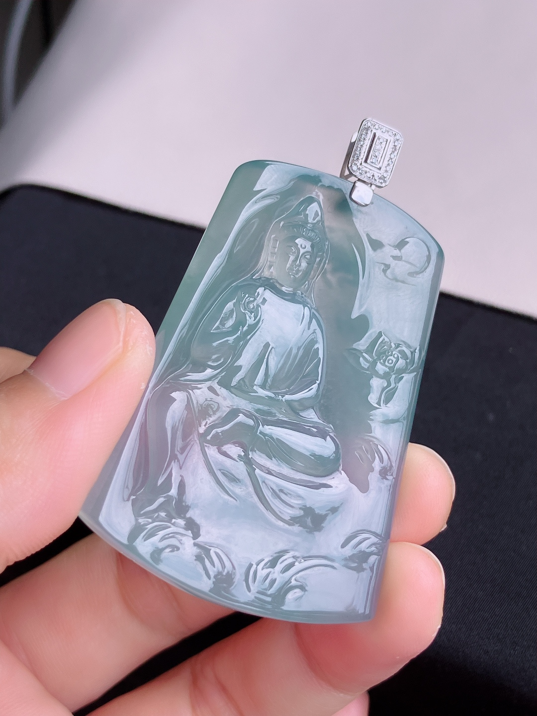 ️，冰透底色观音，晶莹剔透，尺寸62/53.6/37.6/5/自然光实拍