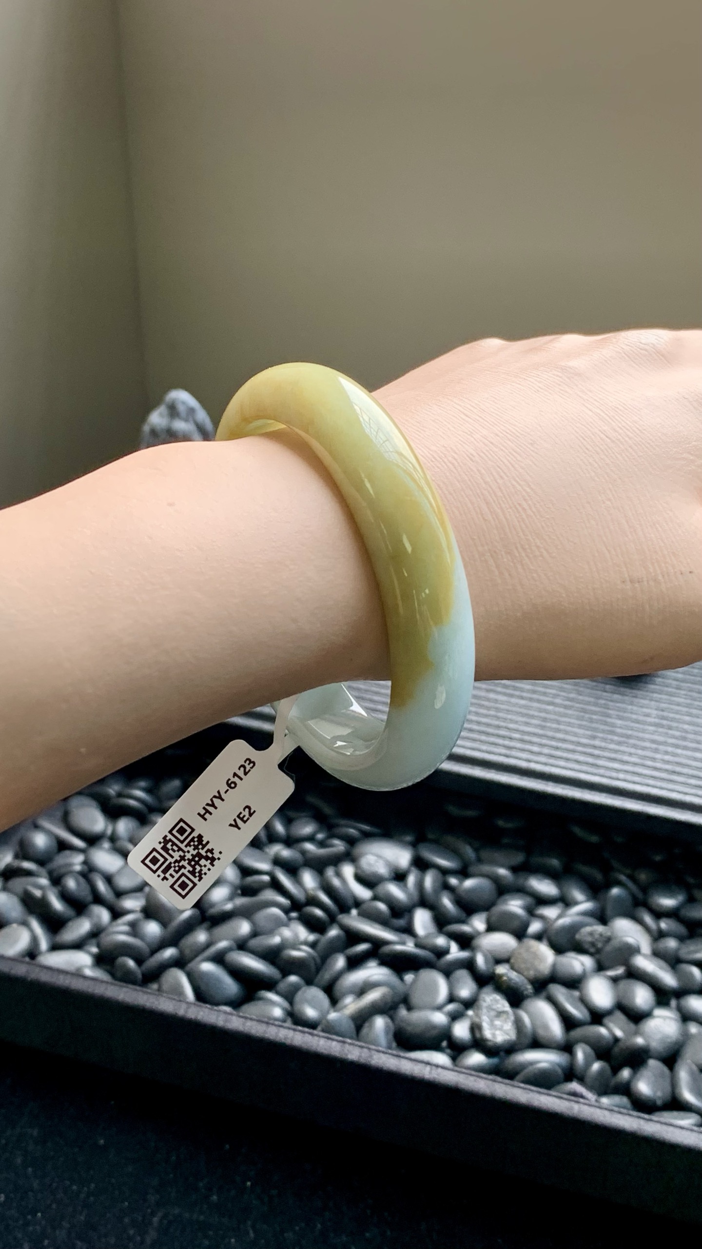 宽版黄翡正圈成品 HYY-6123 尺寸：57.5-14-8