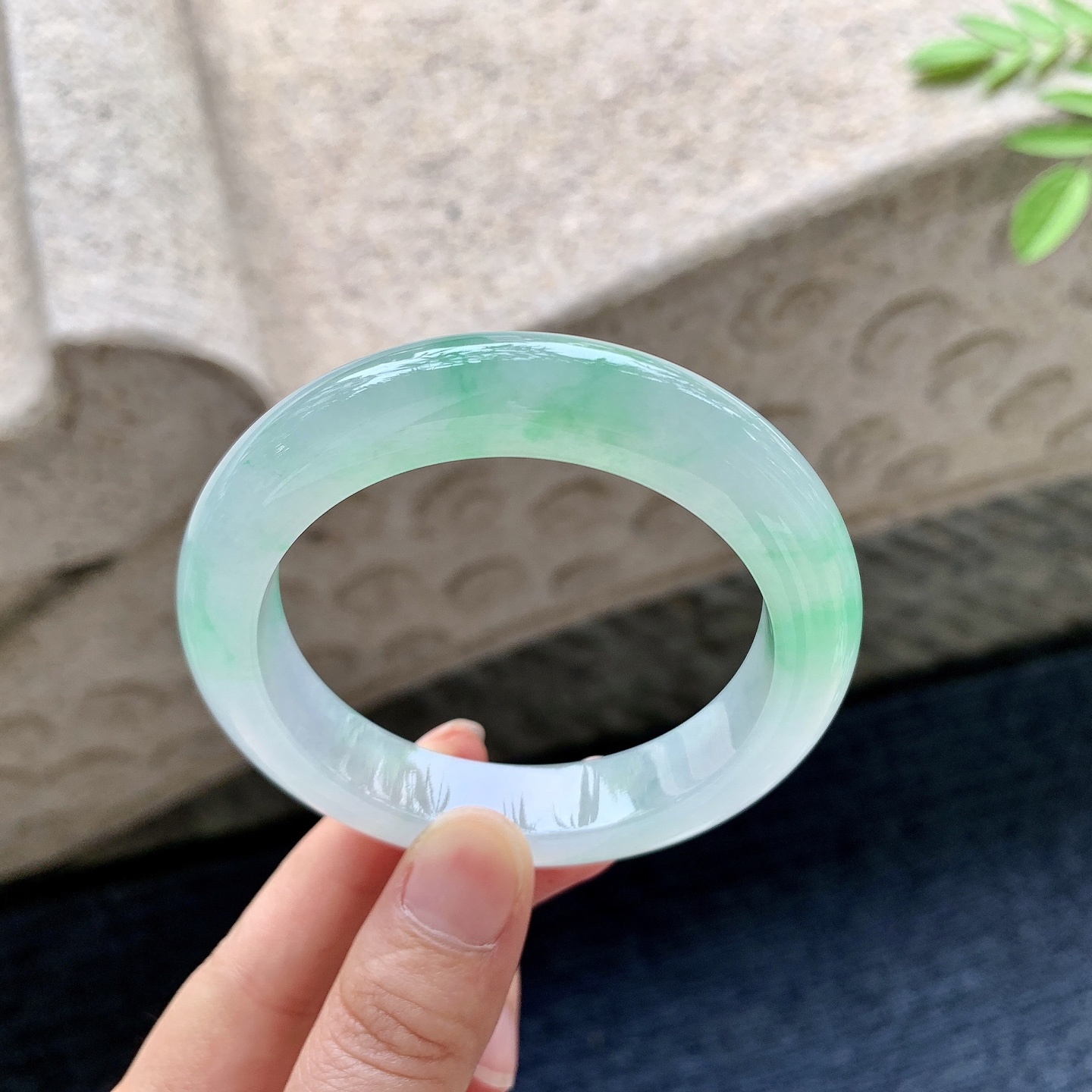 正圈53 54 圈口54/11.7/9.3 编码G6091604 冰飘绿，清透，水润，种老，细腻，无裂