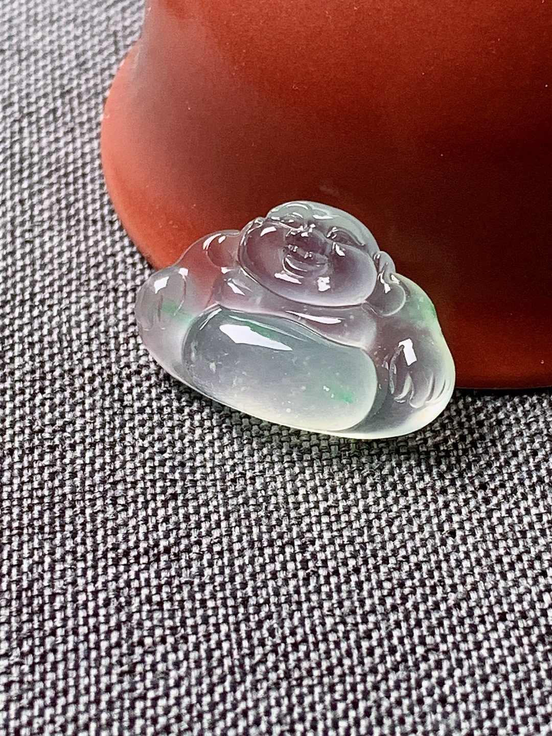 ️冰种飘绿坐佛，水润种老 0915 尺寸23*15.1*5.7