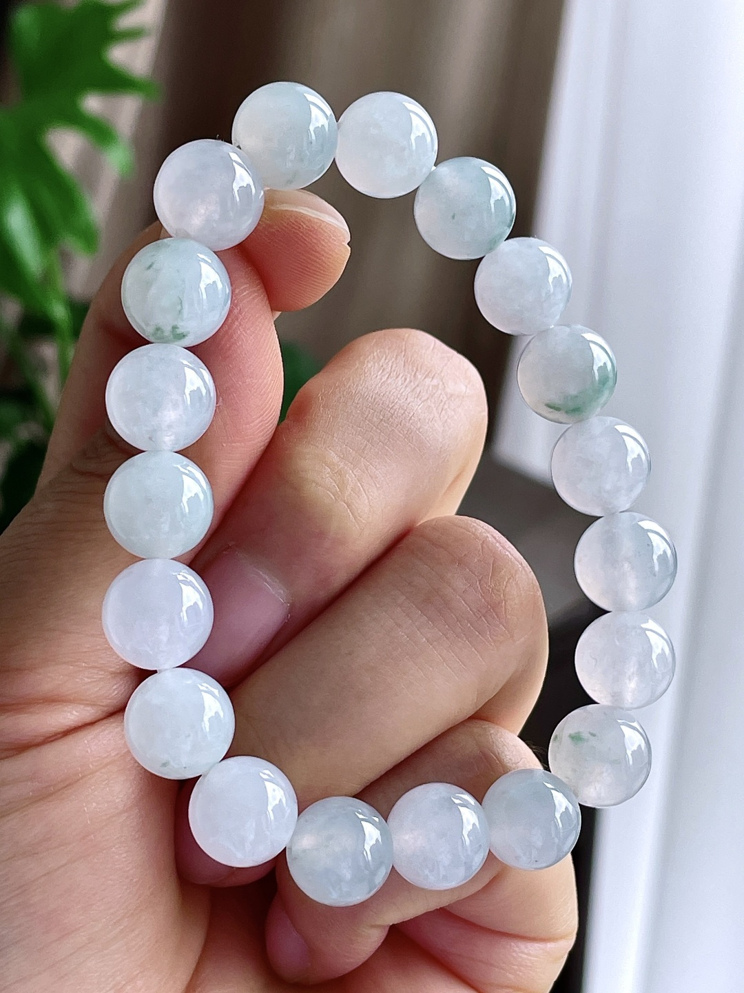 【珠子】飘花手串圆珠珠子手串 【说明】缅甸 性比高 【尺寸】10.5mm 【重量】38克