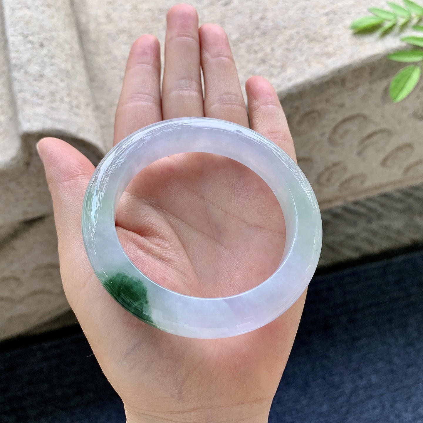 正圈54 55 圈口55.6/11.6/10 编码FL081591 冰糯春彩，水润，种老，细腻，无裂