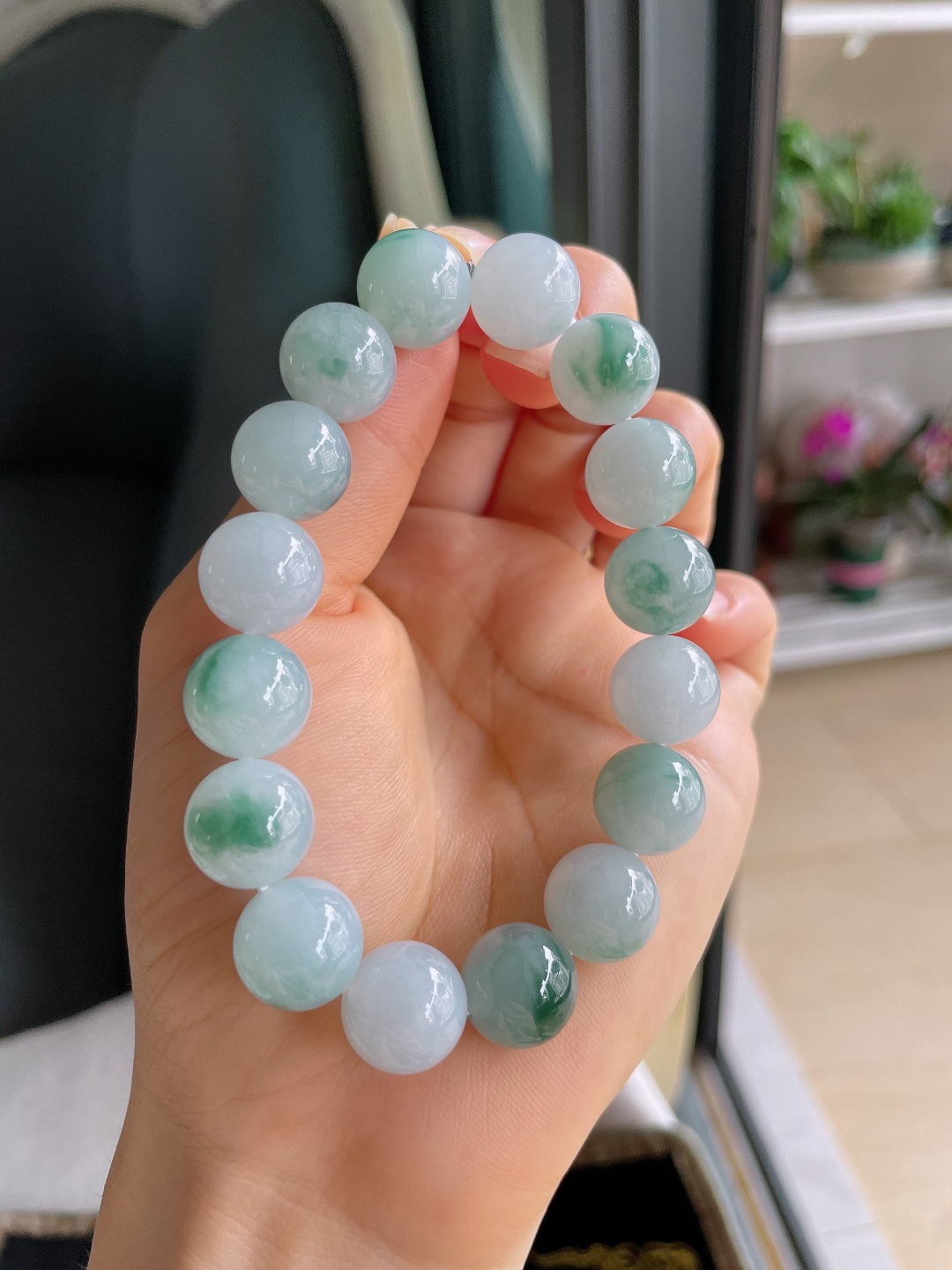 缅甸天然翡翠A货，冰种飘花手链，尺寸：12.5mm。【编3823】