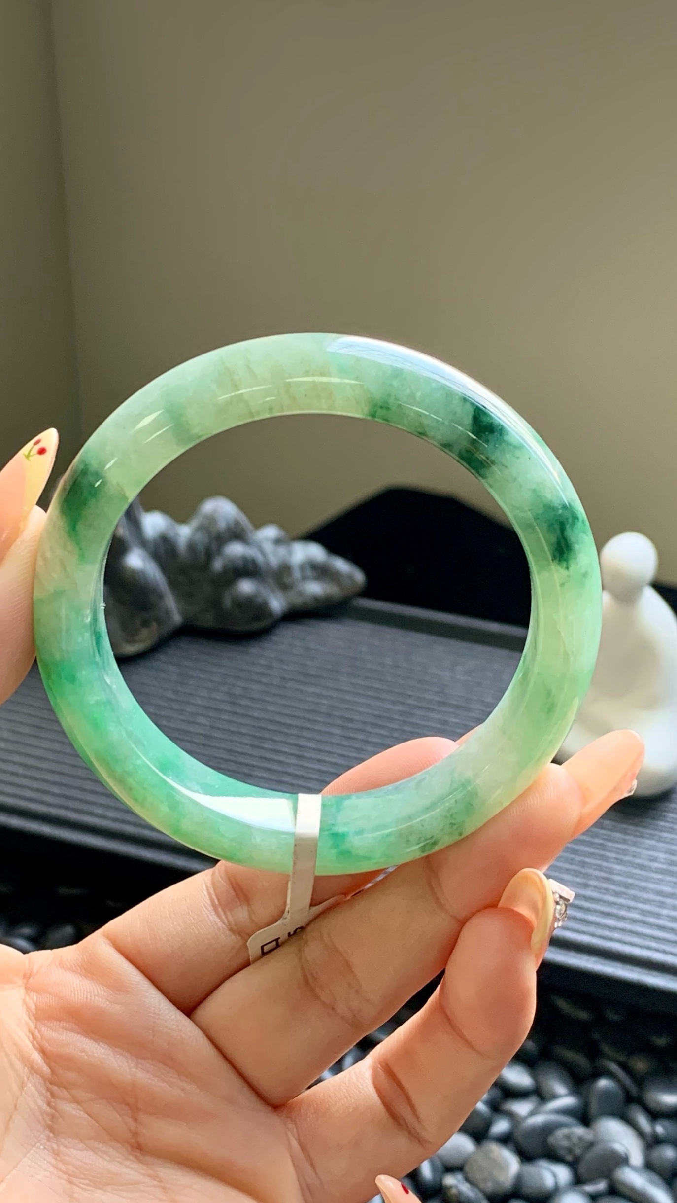晴底飘绿花正圈成品 HYY-9607 尺寸：54.5-12-8