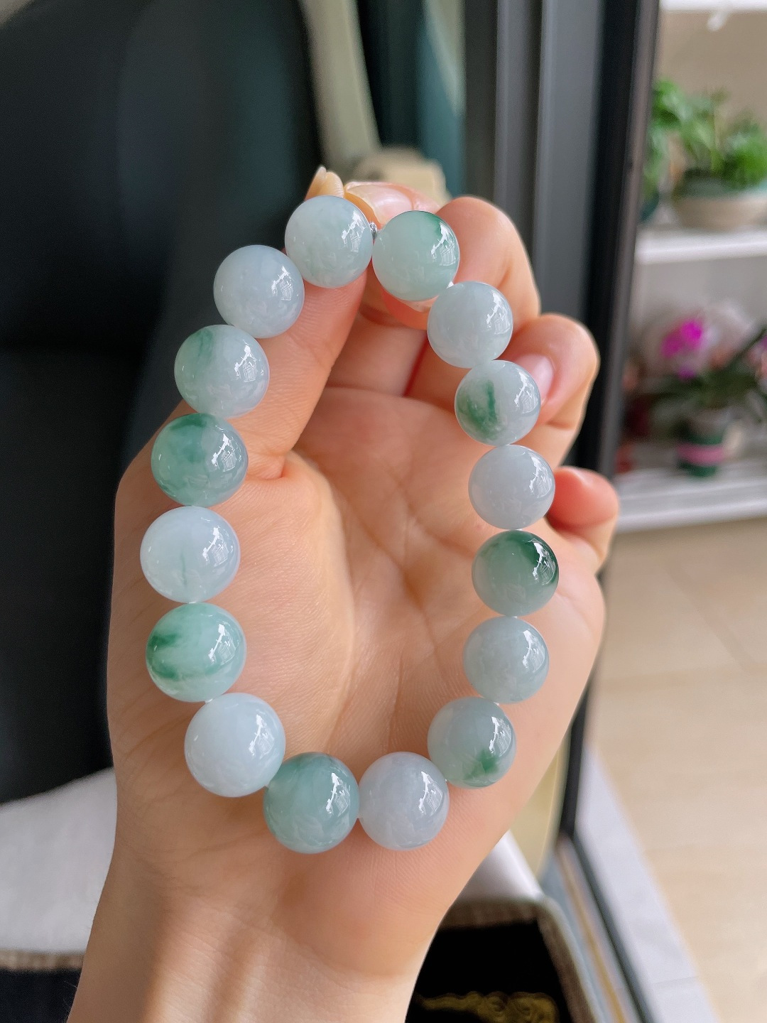 缅甸天然翡翠A货，冰种飘花手链，尺寸：12.5mm。【编3823】