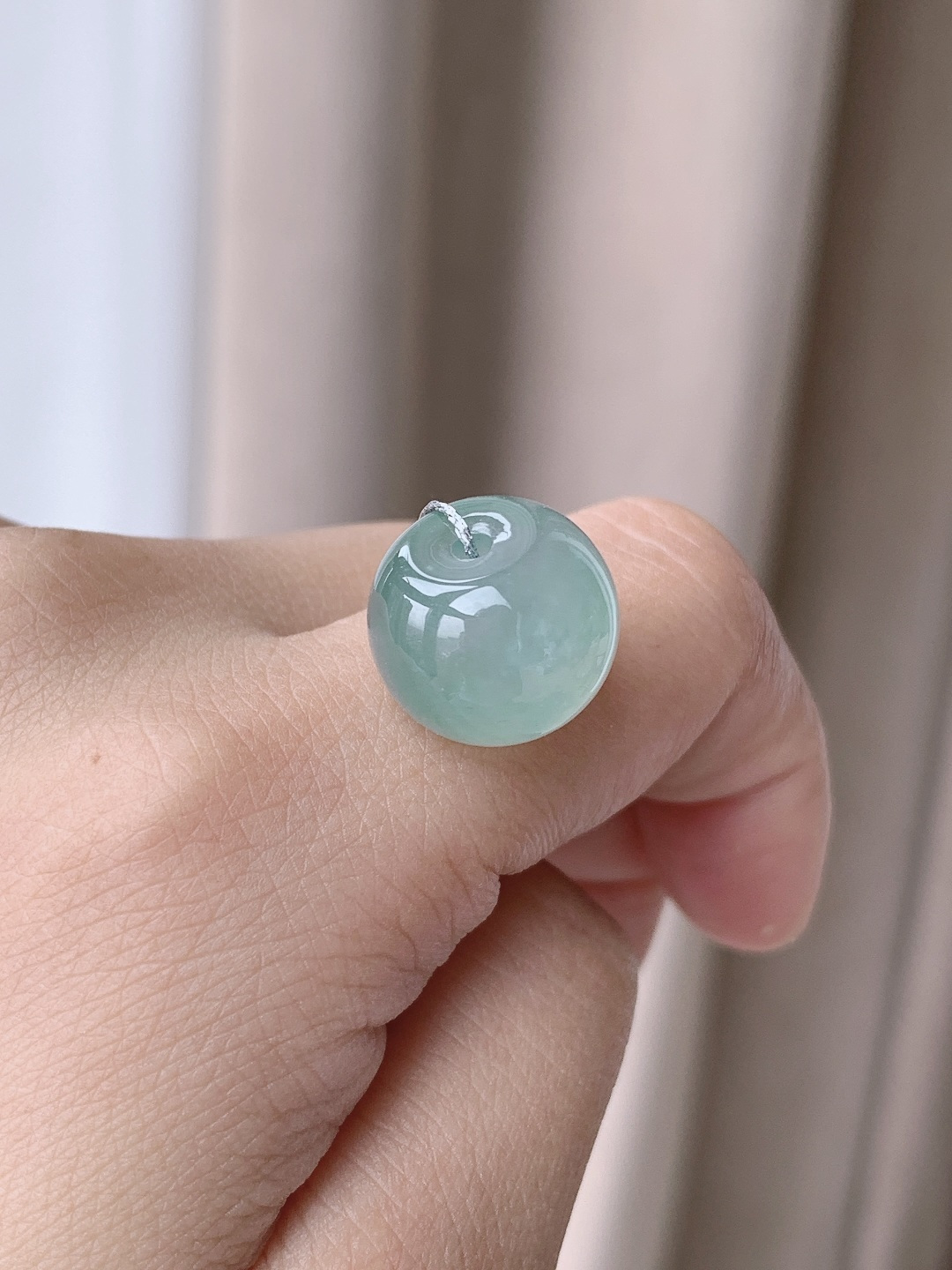 【珠子】冰晴水路路通珠子单珠 【说明】缅甸 性比高 【尺寸】14.4-11.7mm 【重量】5克