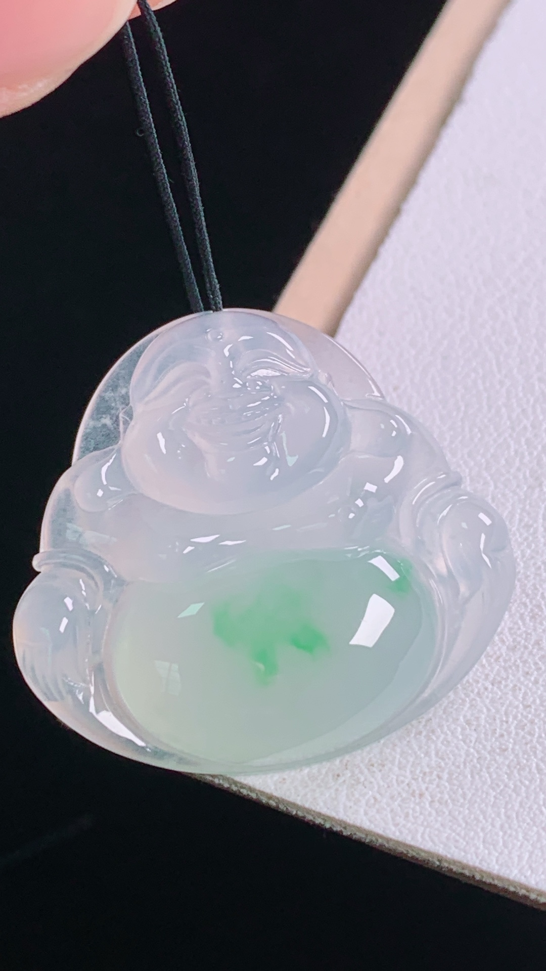 ️冰飘绿佛公 翠色灵动，水润清爽，无裂 尺寸:28.4-31.0-5.9mm 11
