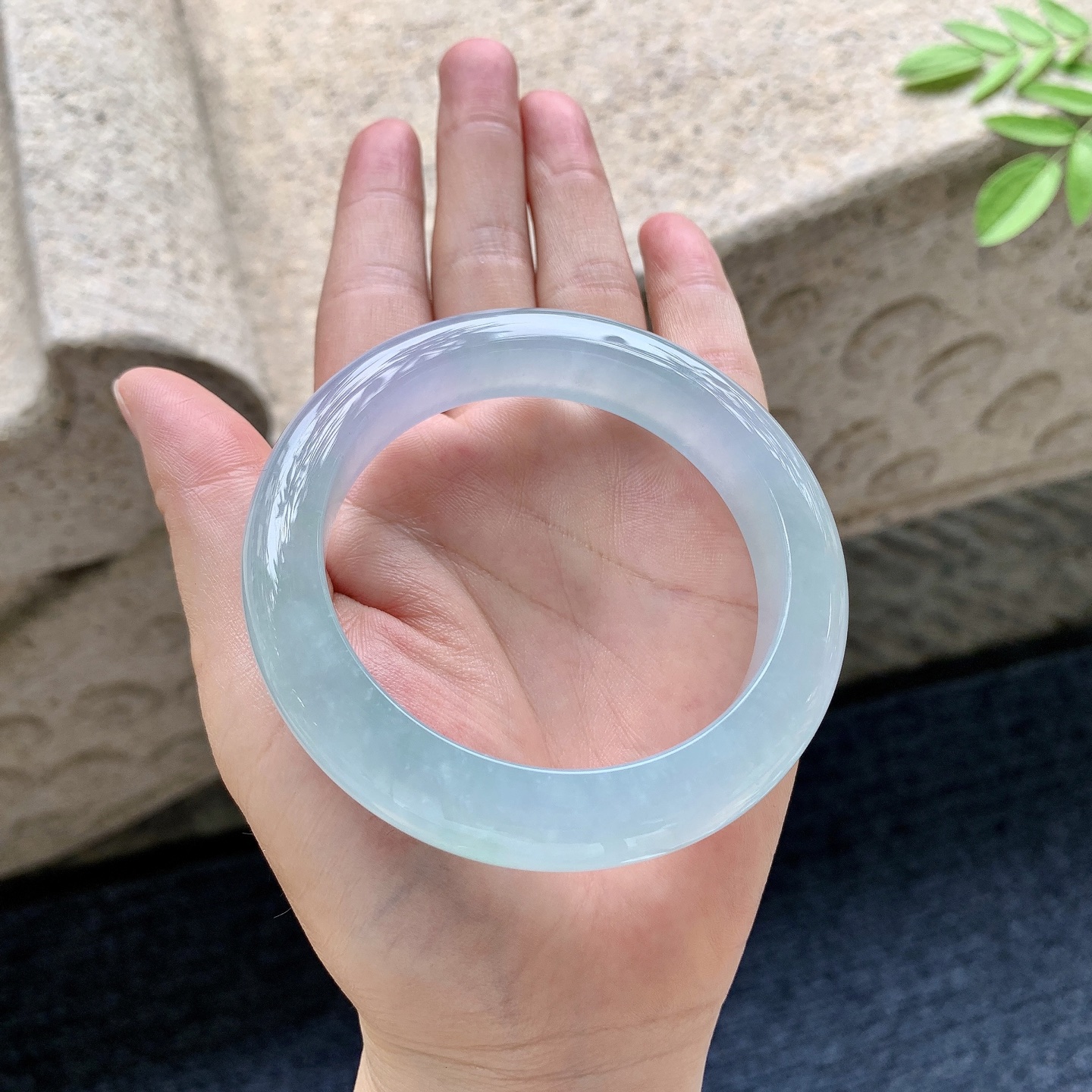 正圈56 57 圈口57.5/12.6/9.9 编码BM091655 冰椿彩，水润，种老，细腻，无裂