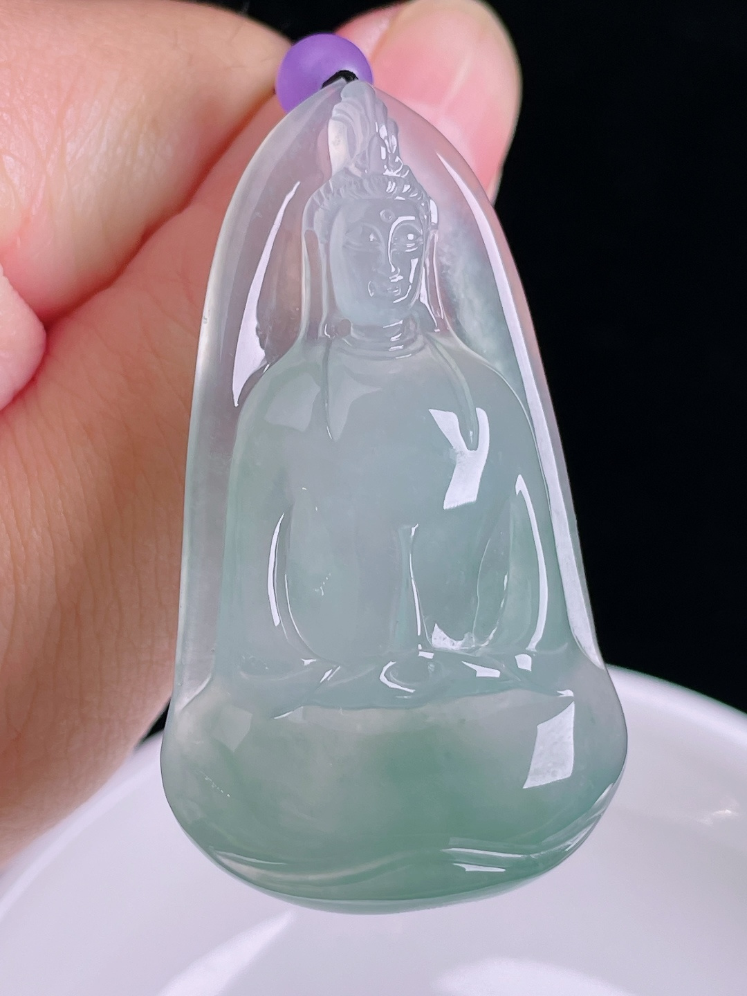 冰种观音，老种起光，细底通透，尺寸：51/29/7.9mm0915