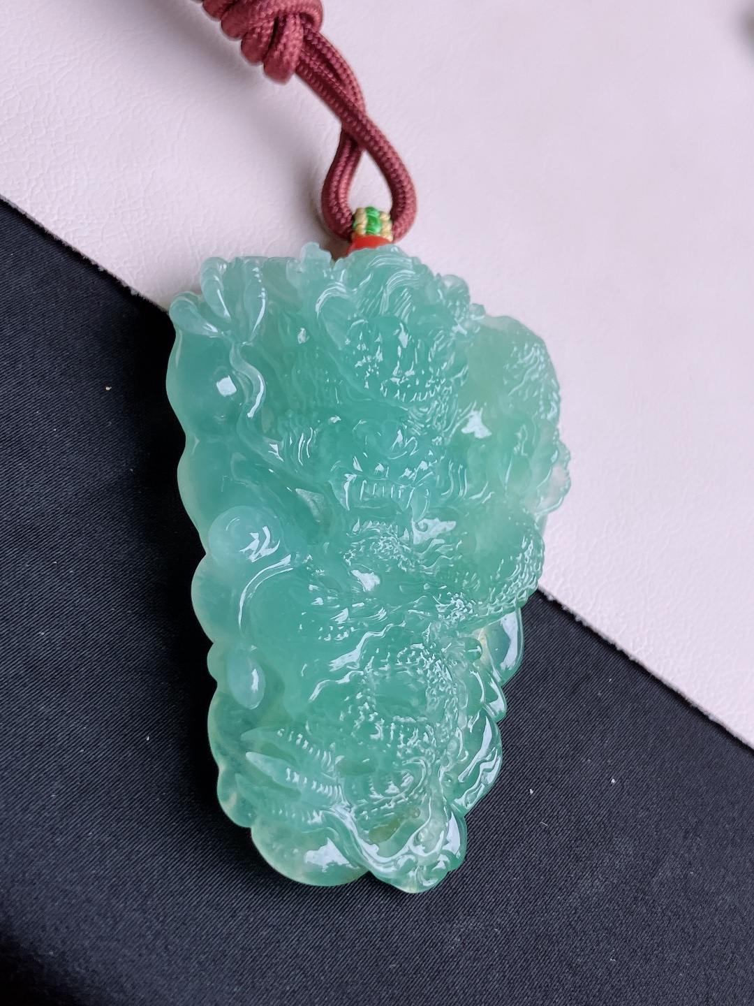 ️，绿底大龙牌，晶莹剔透，栩栩如生，尺寸72.6/48/12.6/自然光实拍