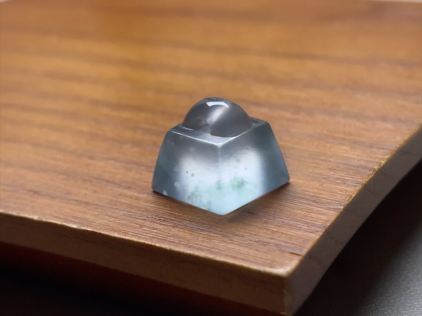 ️ 玻璃种飘花称心如意 冰透感十足，起光感，无裂尺寸11.6*10.5*10.7