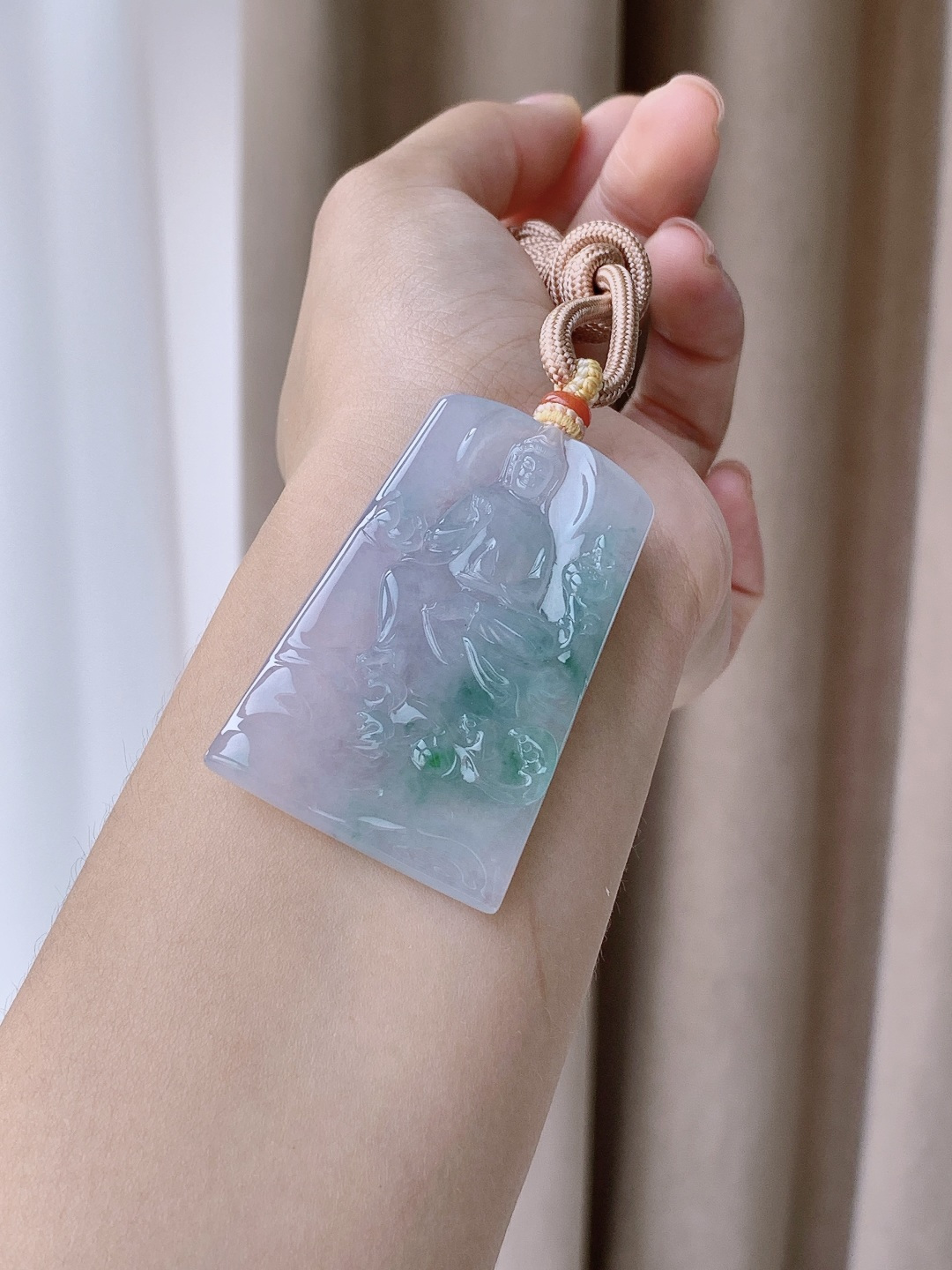 【裸石】冰种飘花自在观音牌净瓶观音吊坠 【说明】缅甸 性比高 一刀切 【尺寸】55-35-5 【重