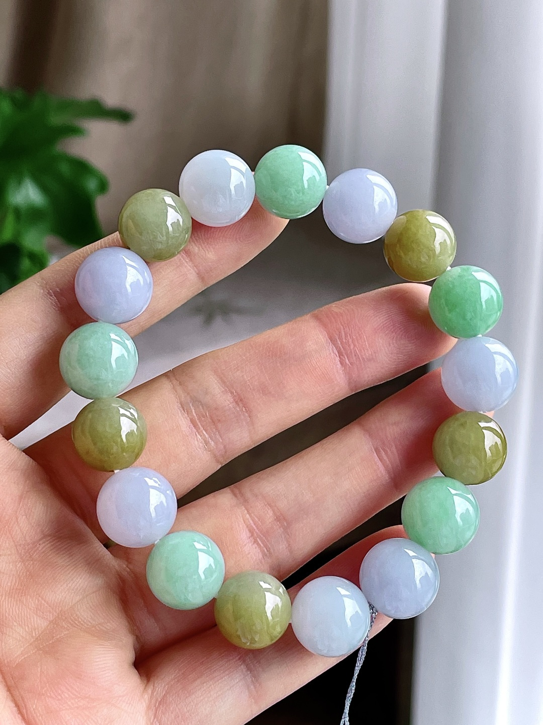 【珠子】冰多宝手链圆珠珠子手链 【说明】缅甸 性比高 【尺寸】12.3mm 【重量】60.5克