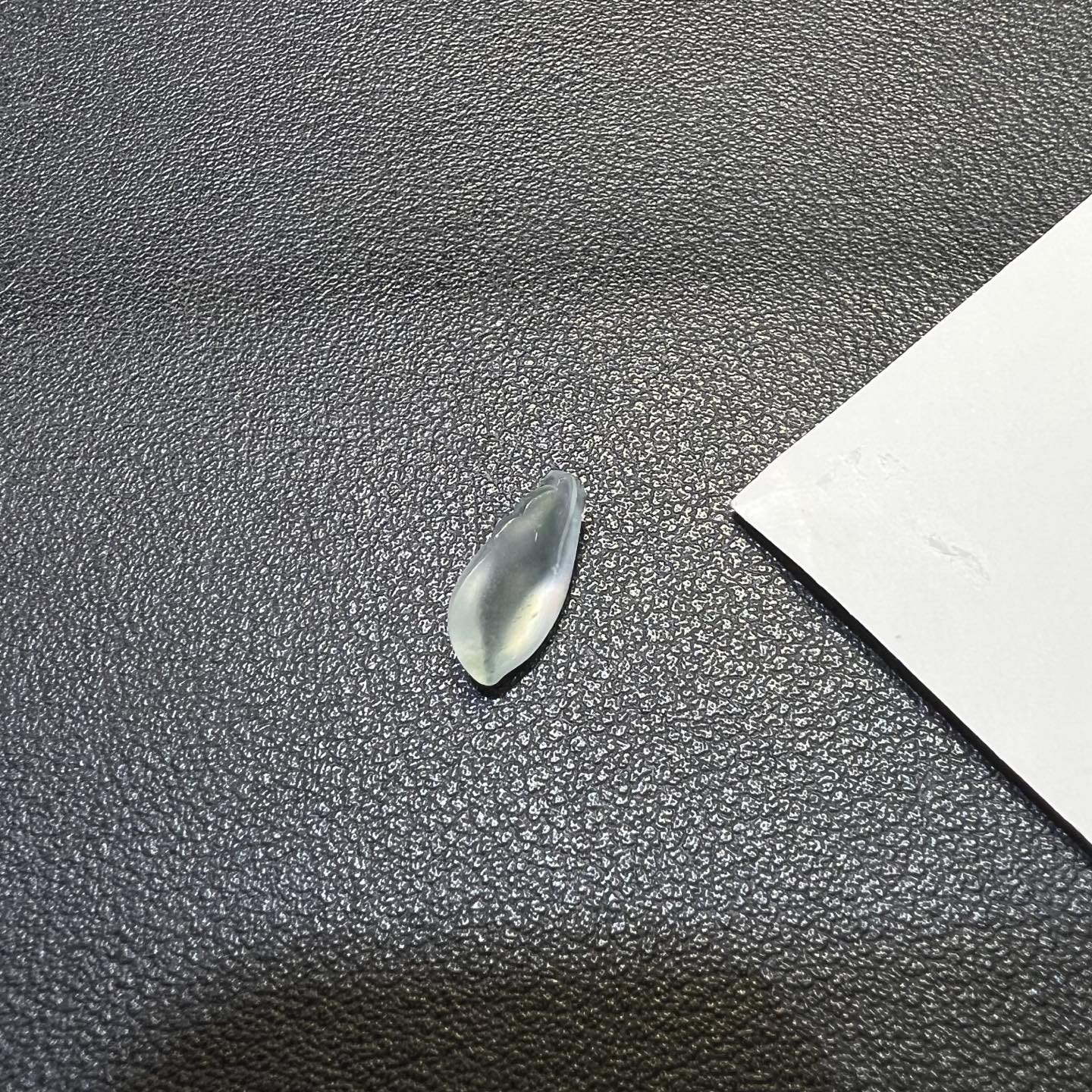 ️冰种起荧光飘绿花翡翠小福瓜裸石天然缅甸A货精品，15.4-7.5-5.1