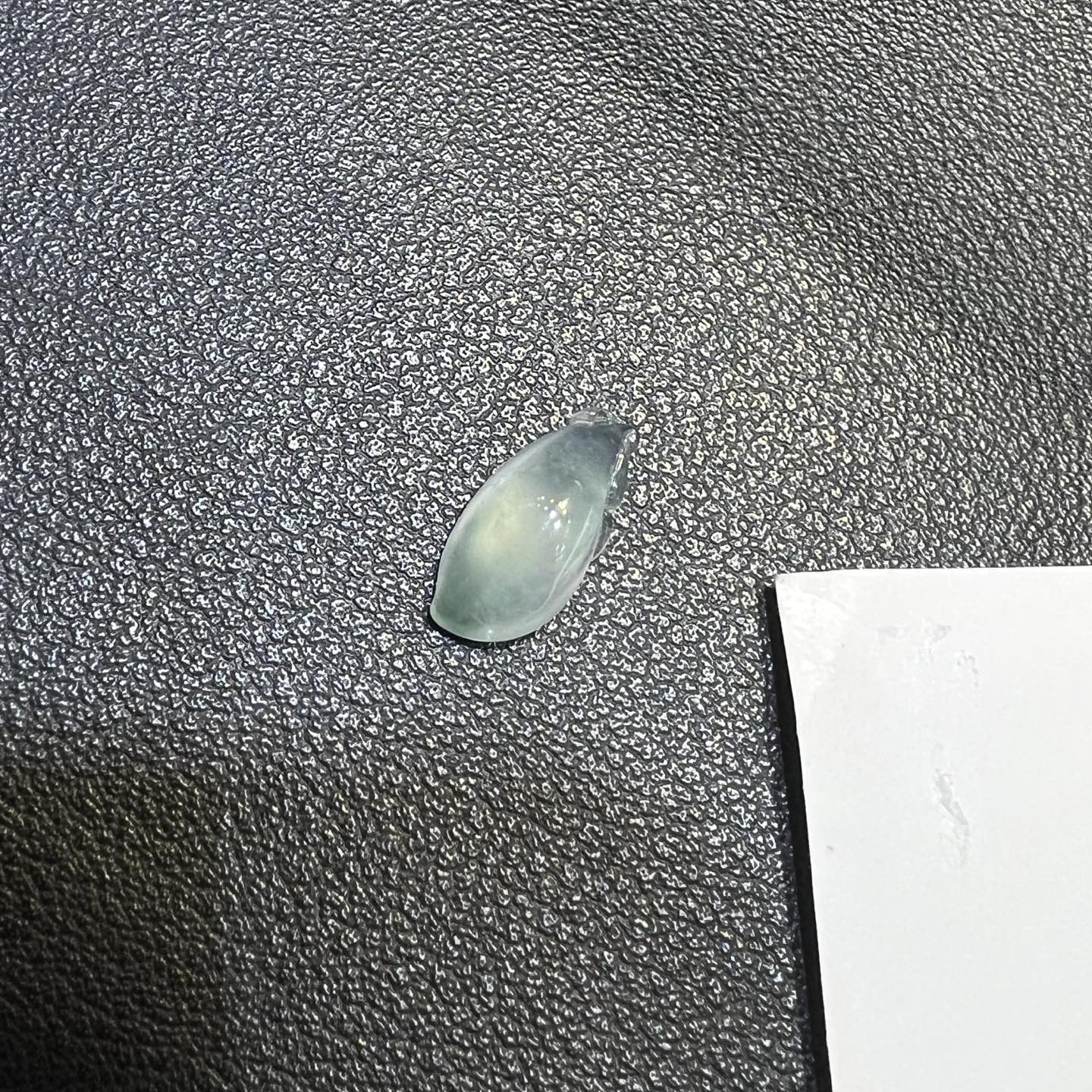 ️冰种起荧光飘绿花翡翠小福瓜裸石天然缅甸A货精品，15.4-7.5-5.1