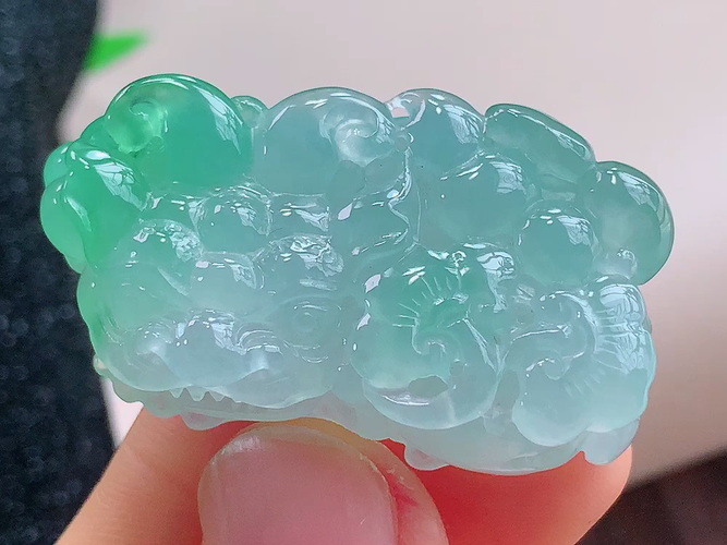 ️ 招财貔貅，无裂，尺寸41.5-23.7-12.4mm，包A附证书