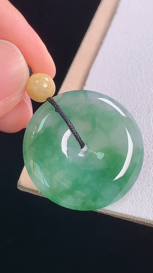 ️冰飘绿平安扣，无裂，尺寸:24.9-4.8mm 11