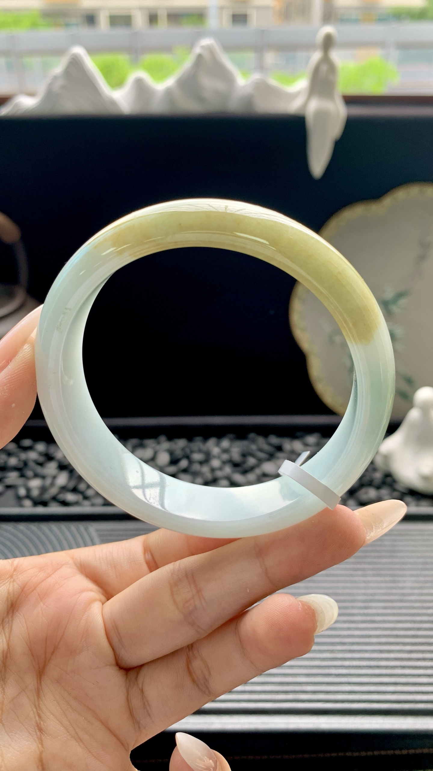 宽版黄翡正圈手镯成品 HYY-3315 尺寸：60-14-8