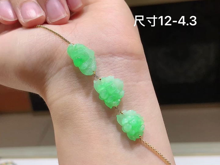 ️阳绿莲花手链  尺寸，12-4.3