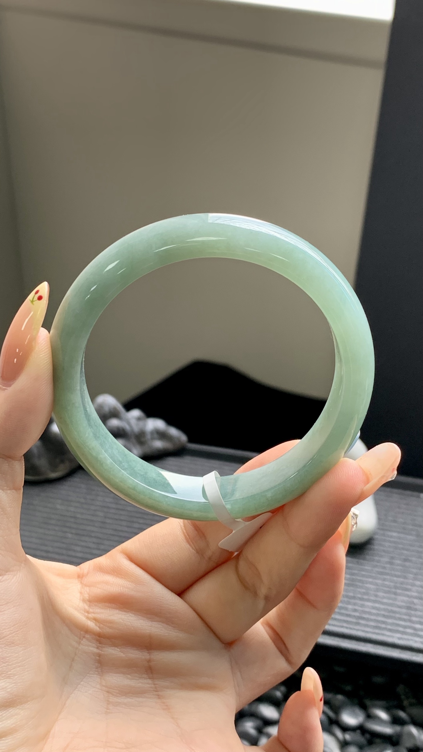 湖水绿正圈手镯成品 HYC-310 尺寸：57-12.5-8