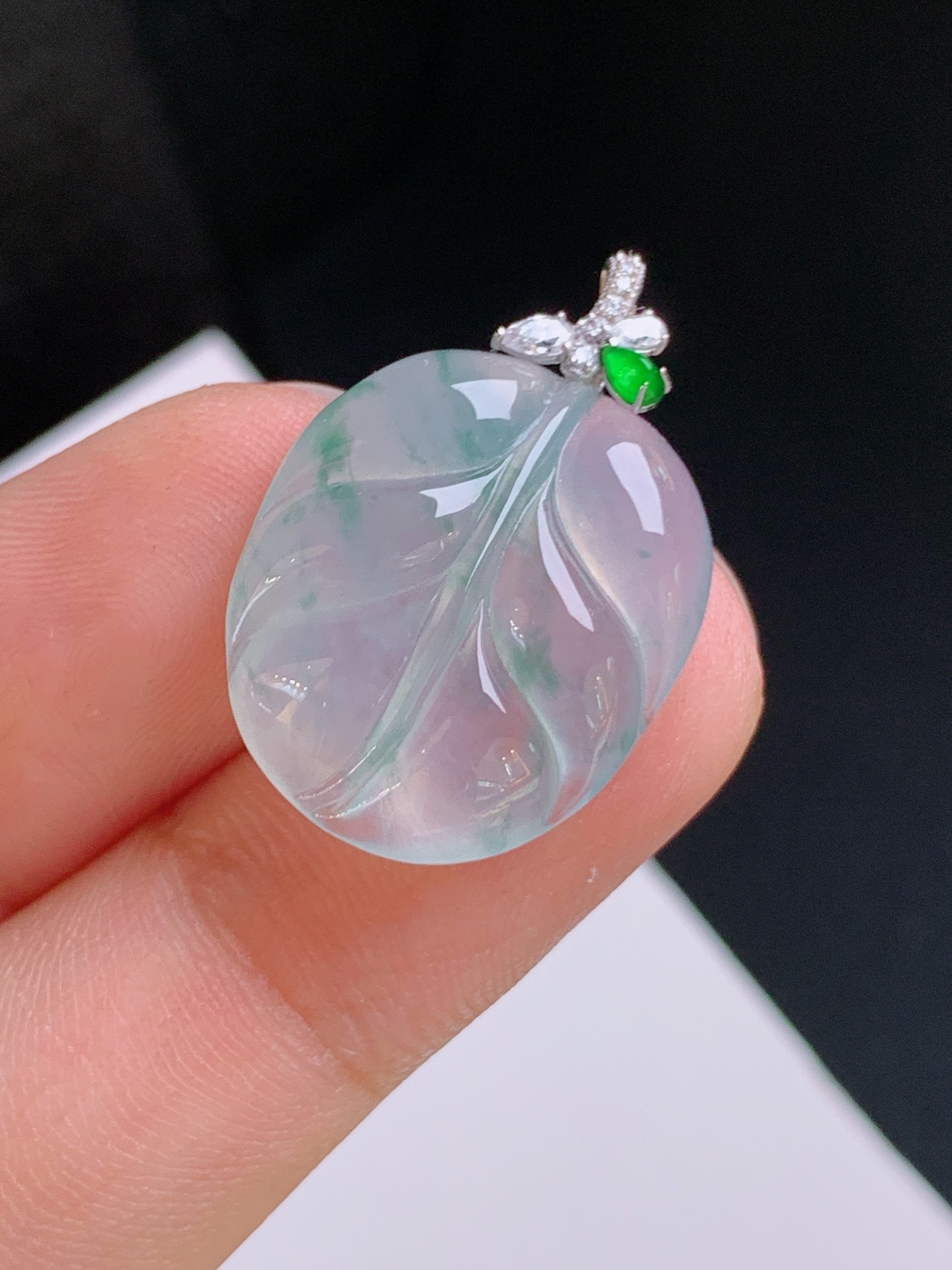 ️ 冰种飘花树叶吊坠，莹润胶感，花色灵动，大业有成 裸石19.8-16.8-5.7 整体25.3 530914