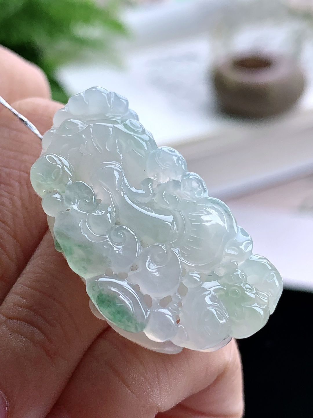 【裸石】️冰糯种飘花貔貅吊坠 【说明】缅甸 性比高 超厚 【尺寸】39.2-21.3-12.5 【