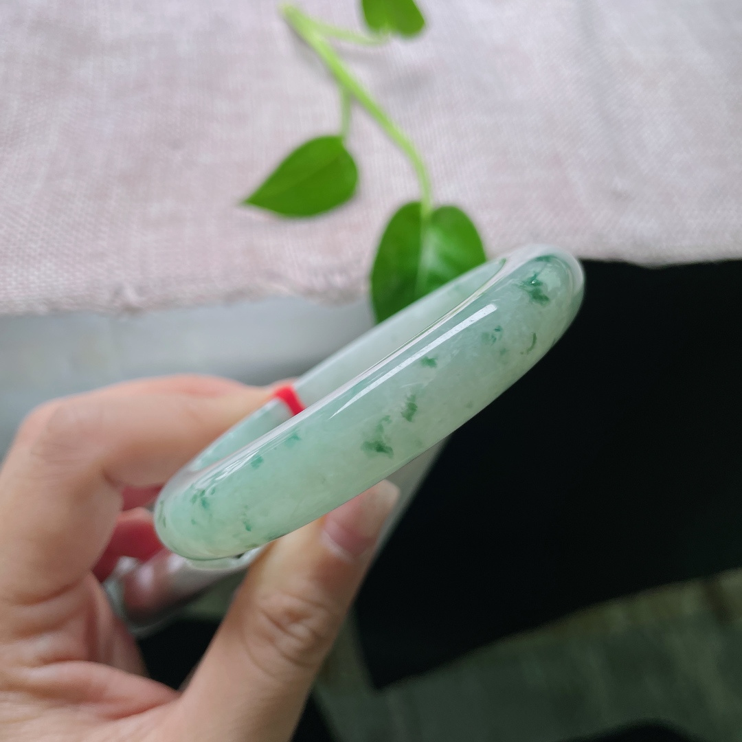 55.7/11.8/9.3，飘花正圈，花色灵动飘逸，一树繁花，腕间的星辰，棉线，ss59117a