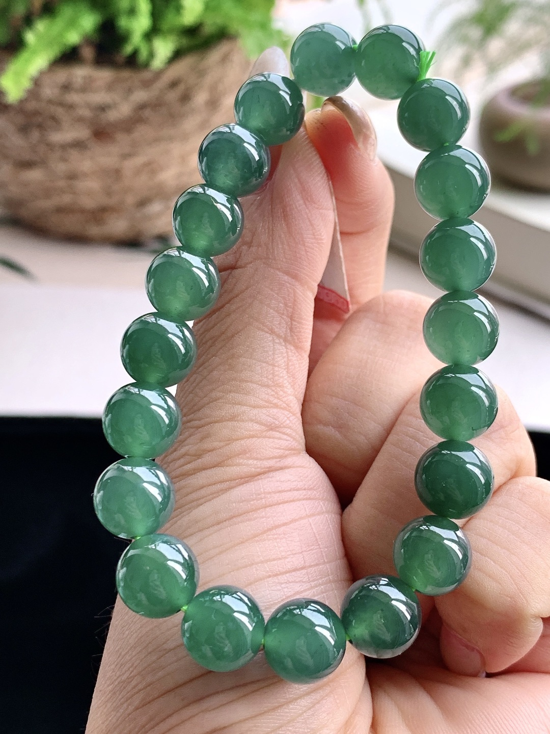 【珠子】️冰天空蓝手串圆珠子手串 【说明】 性比高 老蓝水 【尺寸】9.6mm 【重量】33.4克