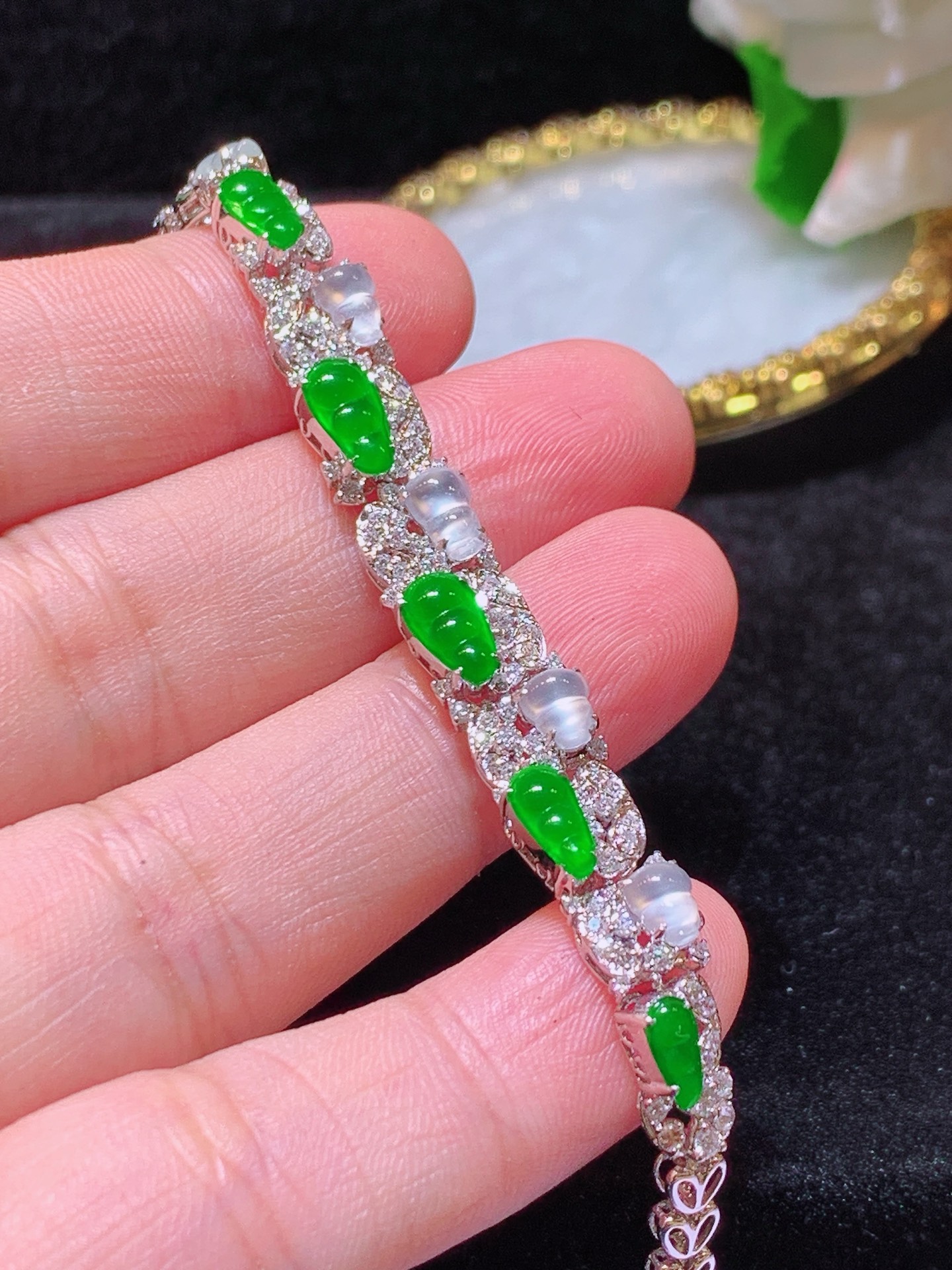 ️翡翠A货 双色福豆葫芦手链 18k金镶嵌，冰润细腻，佩戴效果出众，74.7-7.8-5