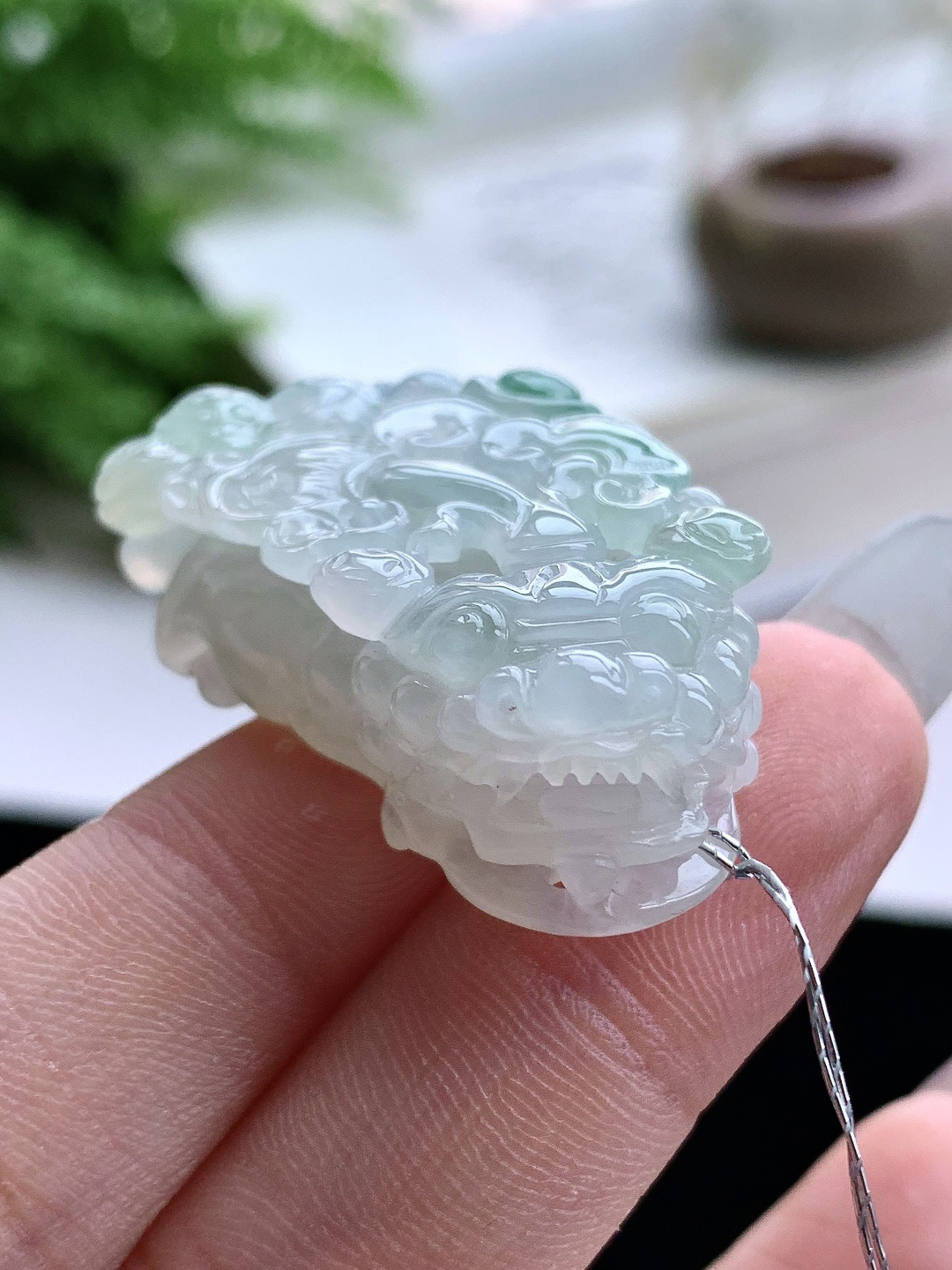 【裸石】️冰糯种飘花貔貅吊坠 【说明】缅甸 性比高 超厚 【尺寸】39.2-21.3-12.5 【重量】20克