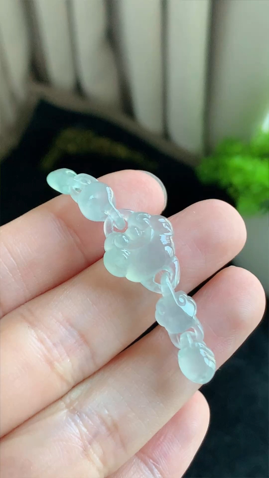 ️翡翠精品。如意手链，冰种，尺寸50.2-14.8-6 aa916