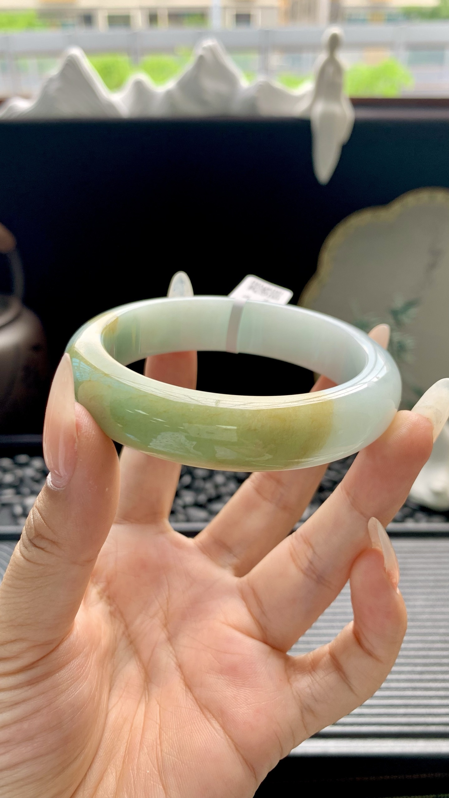 宽版黄翡正圈手镯成品 HY-7722 尺寸：56-14-8