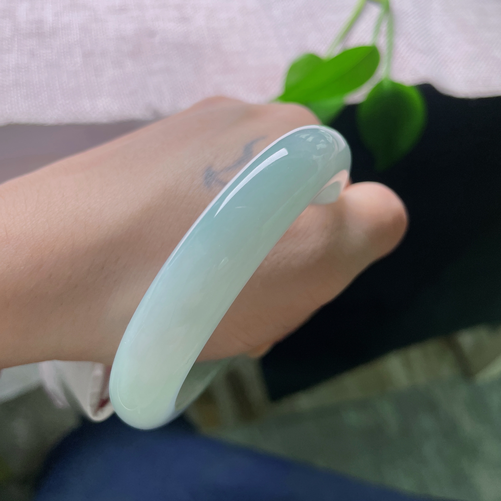 秒杀放漏，56.3/12.7/8.5绿底正圈，水润细腻，温婉可人，婉间风华，贵气，无裂，ss59172a