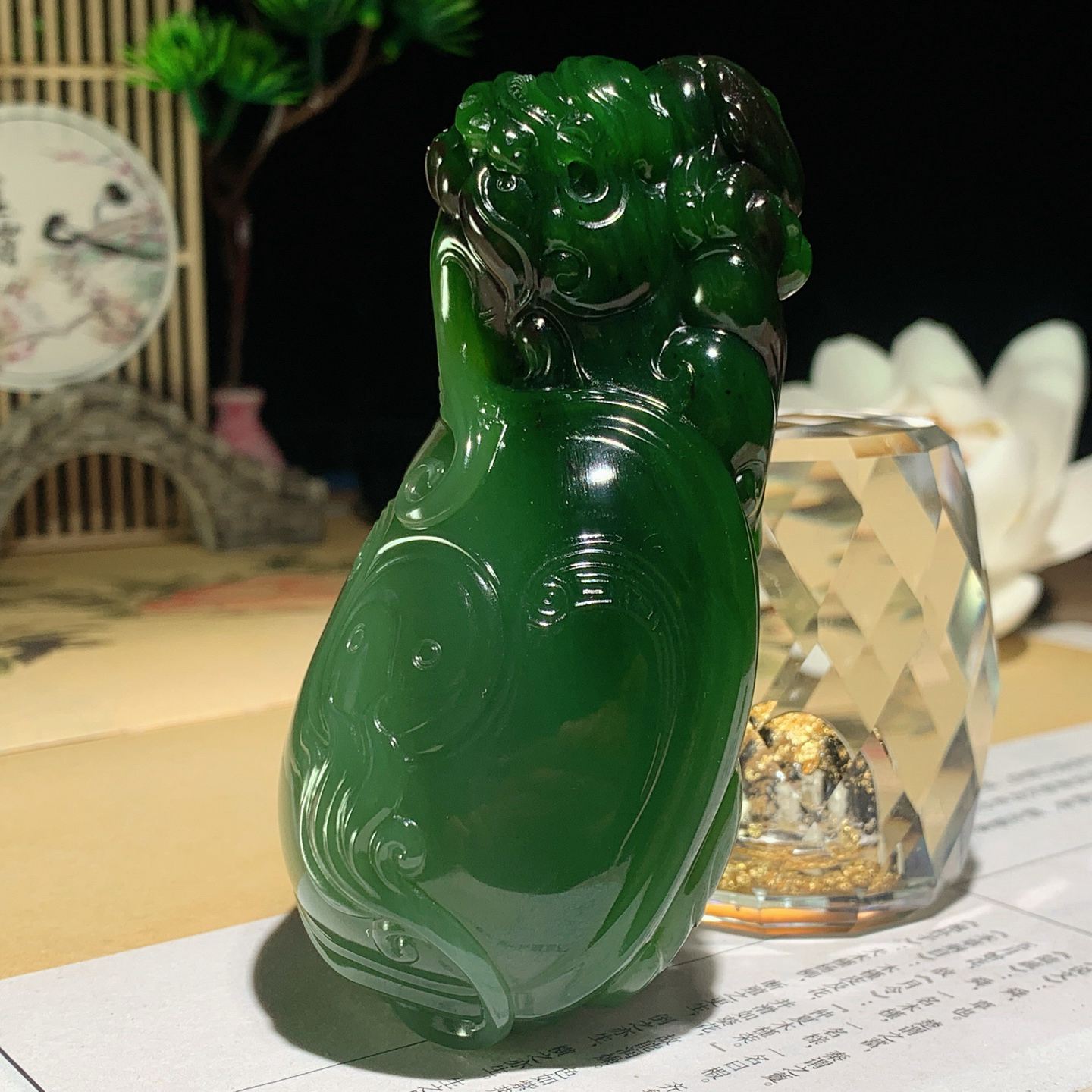 收藏级！和田玉七号矿红皮料阳绿俄罗斯碧玉富贵长寿龙龟把件！尺寸87/43/30重174.5克 玉质细腻油润 底色纯净 脂粉好，品质好。lt260916