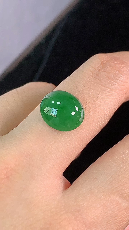 ️冰绿蛋面，无裂，尺寸:11.8-10.3-4.6mm 14
