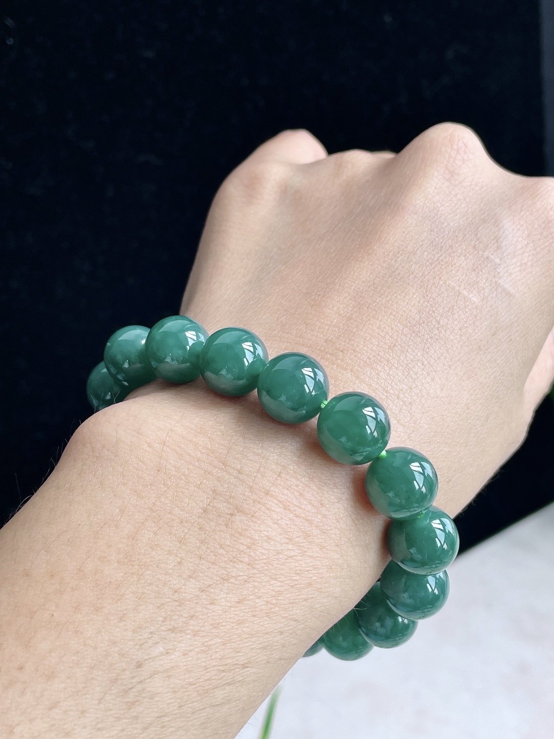 【珠子】冰天空蓝手串圆珠珠子手串 【说明】性比高 老蓝水 【尺寸】11.8mm 【重量】49克