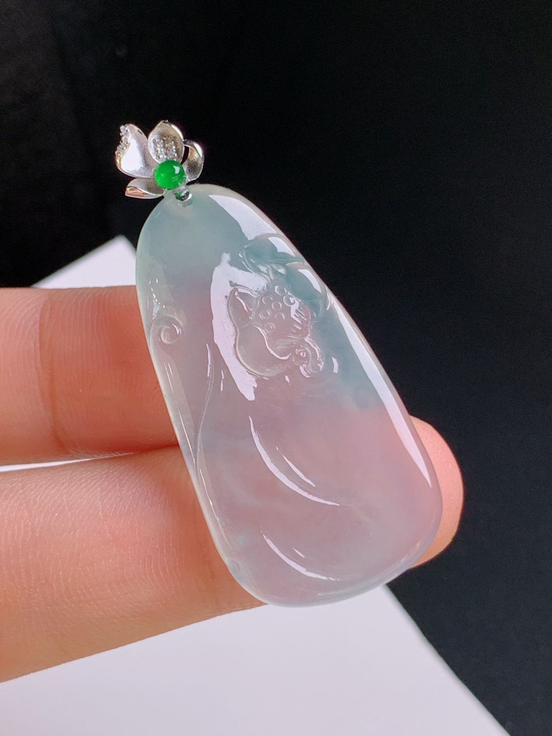 ️ 冰种荷花吊坠，清透起胶，雕工雅致，和和美美 裸石36.6-19.2-3.7 整体43.7 08