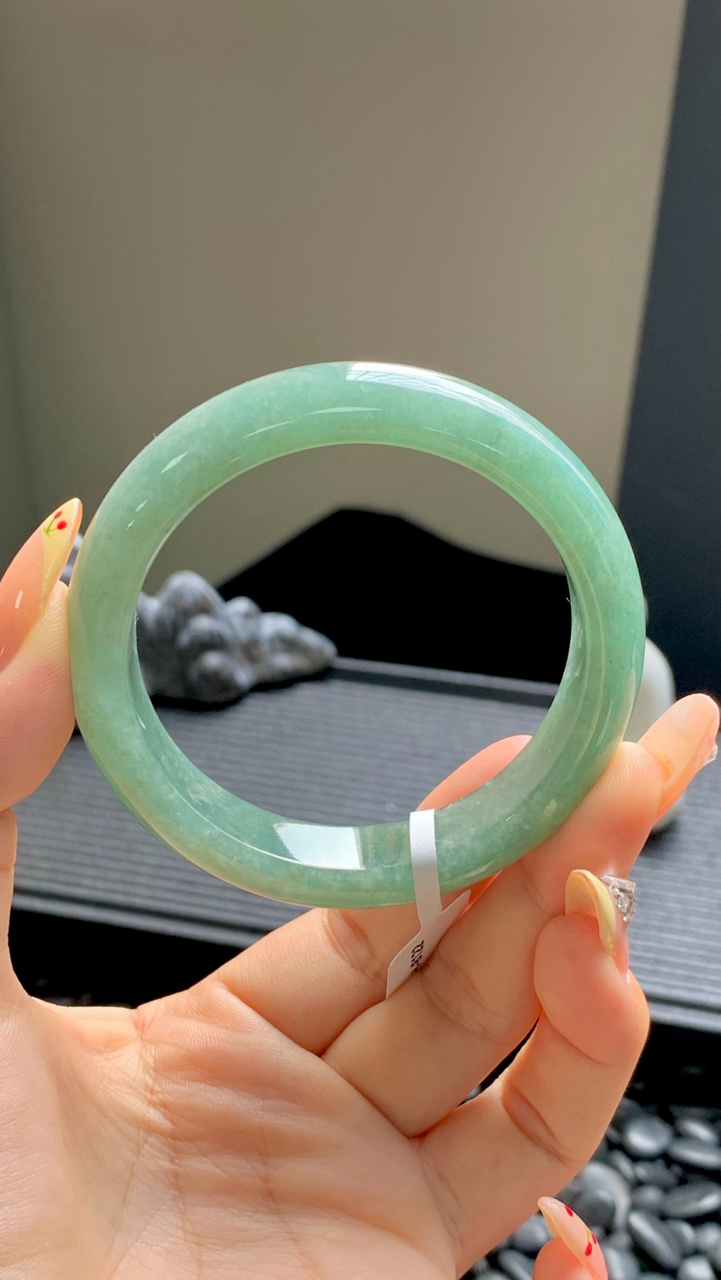 湖水绿正圈手镯成品 YH-8122 尺寸：53-12.5-8