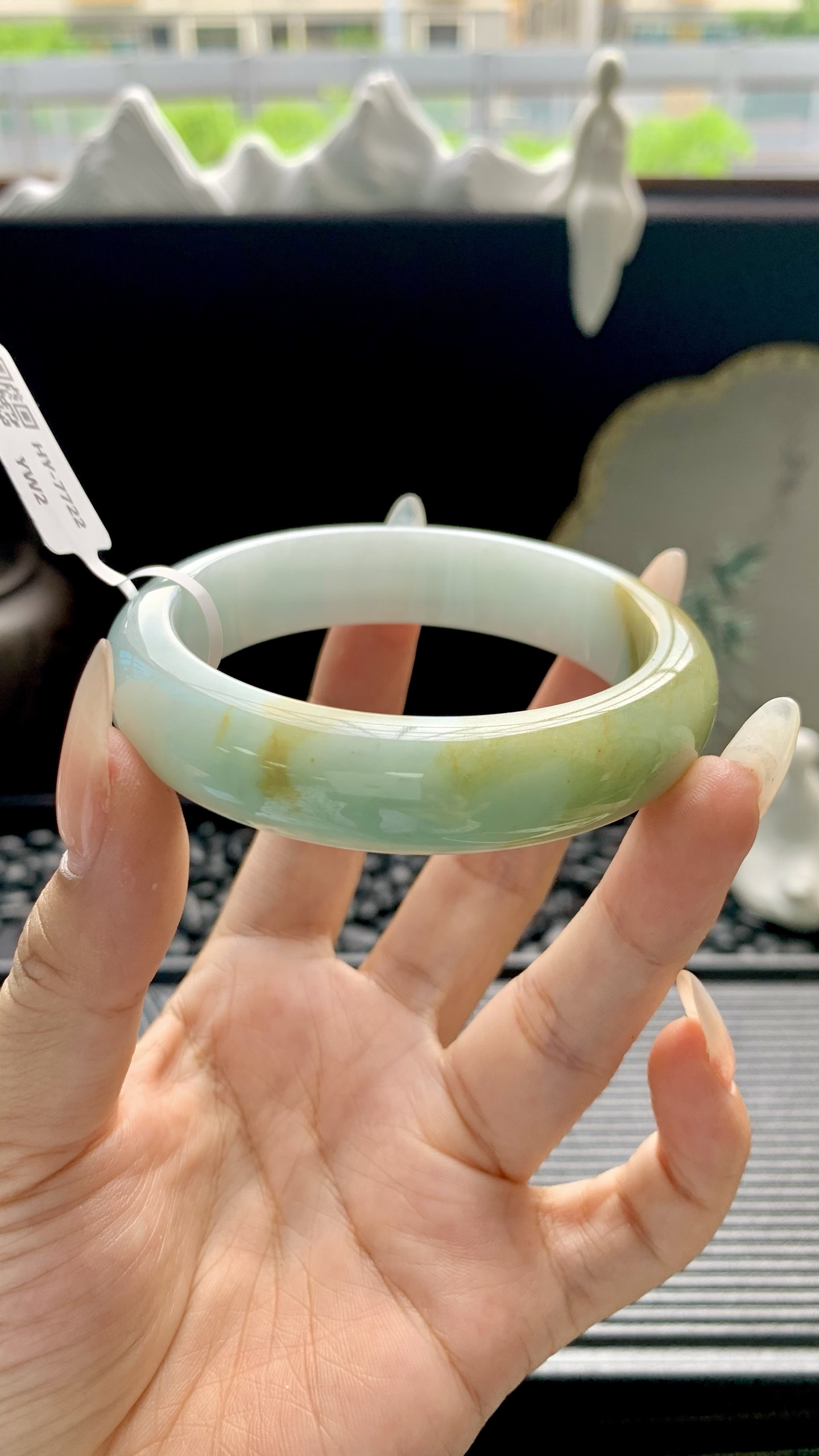 宽版黄翡正圈手镯成品 HY-7722 尺寸：56-14-8