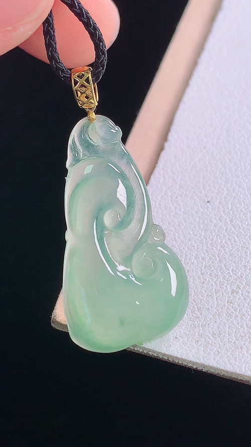 ️18K冰种如意吊坠，无裂，尺寸:33.5-27.6-14.7-4.1mm 11