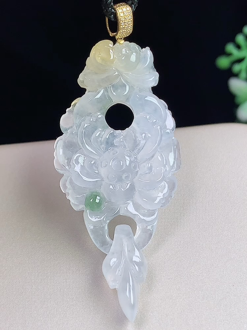 18k金镶冰飘双彩花开富贵，无裂，尺寸49-22-5.6mm，j16hjg