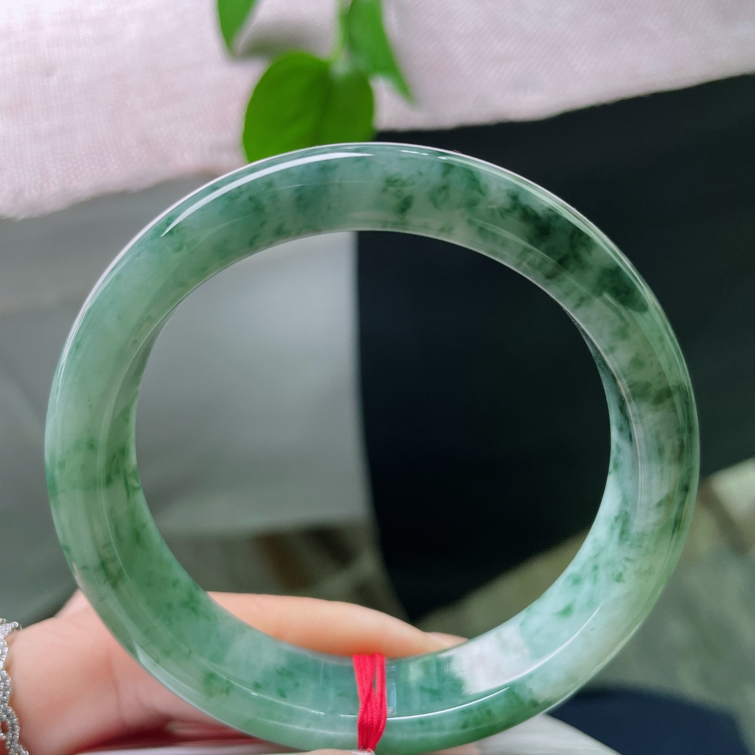 55.8/13/7.8，飘花正圈，满圈花色，是山川湖海落在手腕上的诗。无裂，ss59176a