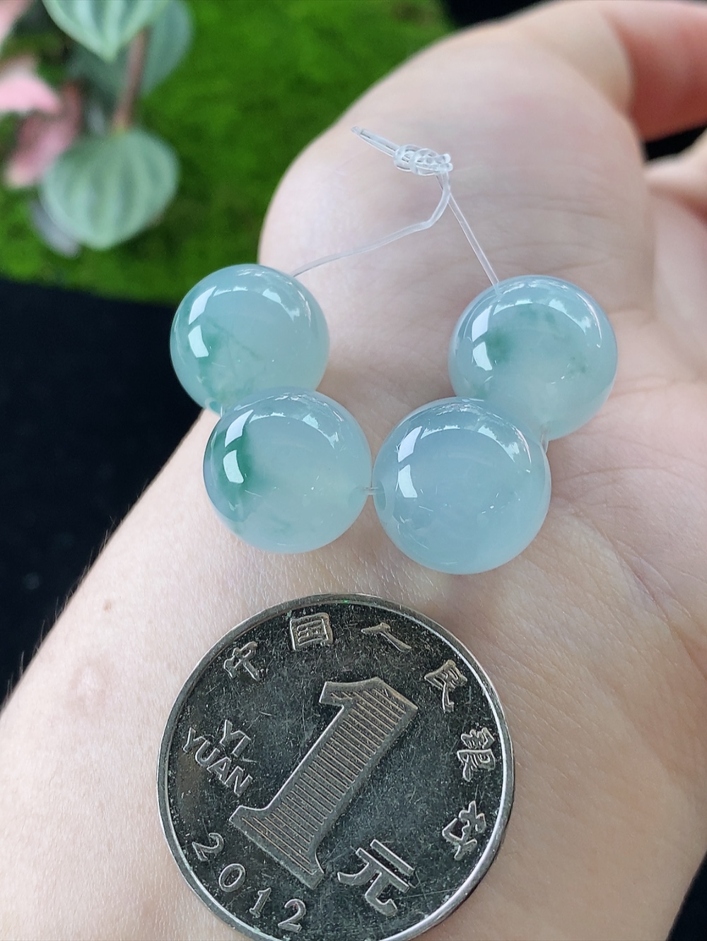 冰飘花玉珠一首，尺寸12.1-12.5mm, 916gyf8