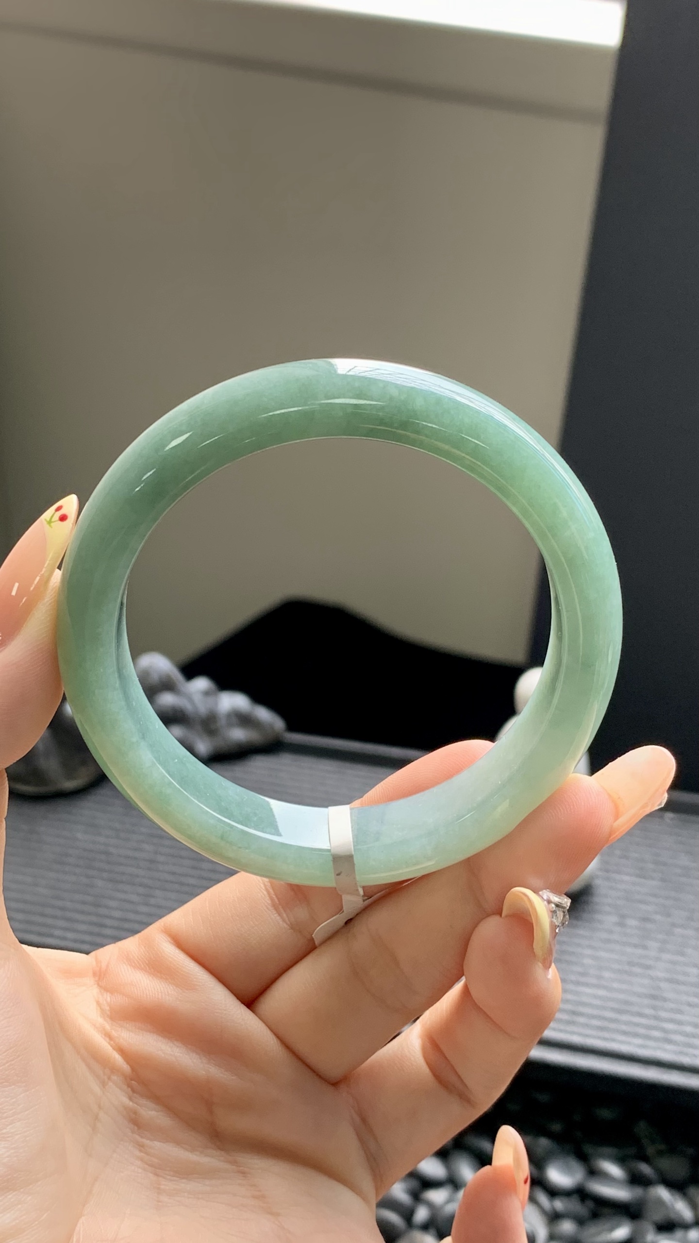 湖水绿正圈手镯成品 HYC-111 尺寸：57-12.5-8