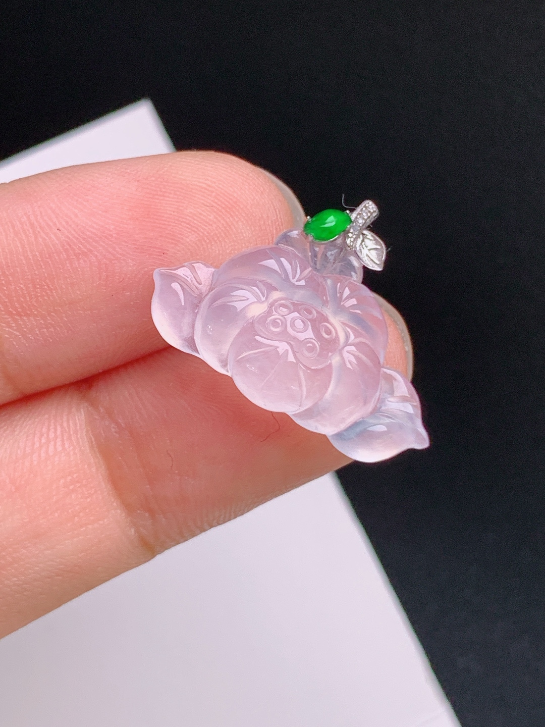️ 冰种荷花吊坠，莹润起胶，清雅脱俗，和和美美 裸石13.2-22.1-3.7 整体17.5 530914