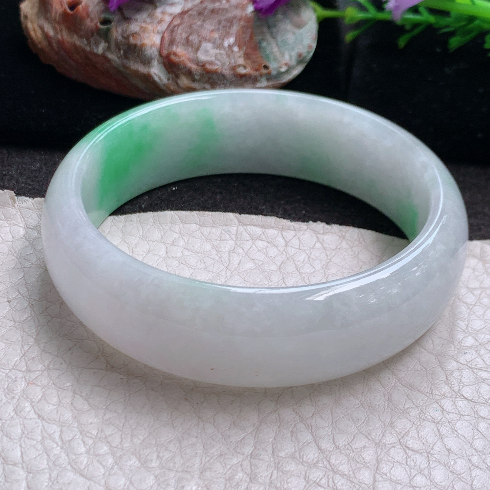 jc自然光54.5*16.8*6.6轮胎镯 缅甸翡翠a货玉手镯飘绿清新宽边玉手环