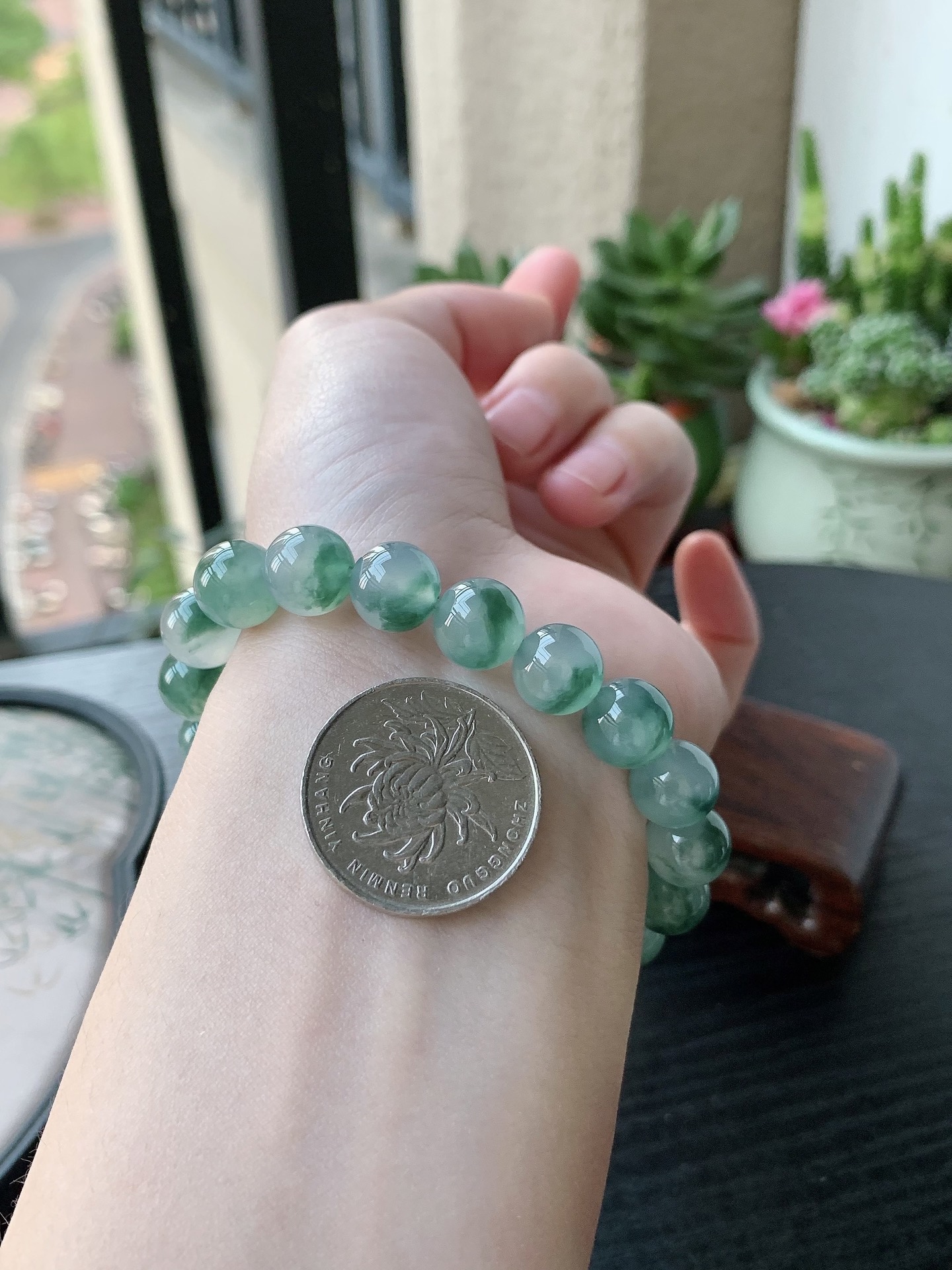 老坑冰种胶感冰种飘蓝花圆珠手串 裸石尺寸:10mm