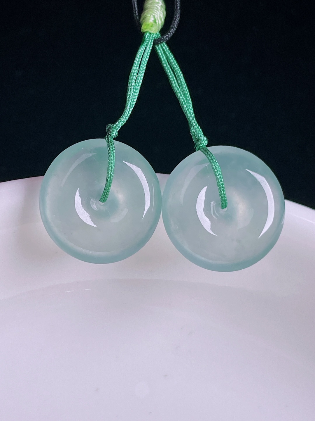 ️冰种耳坠，老种起光，细底通透，尺寸：13/3.8mm0917