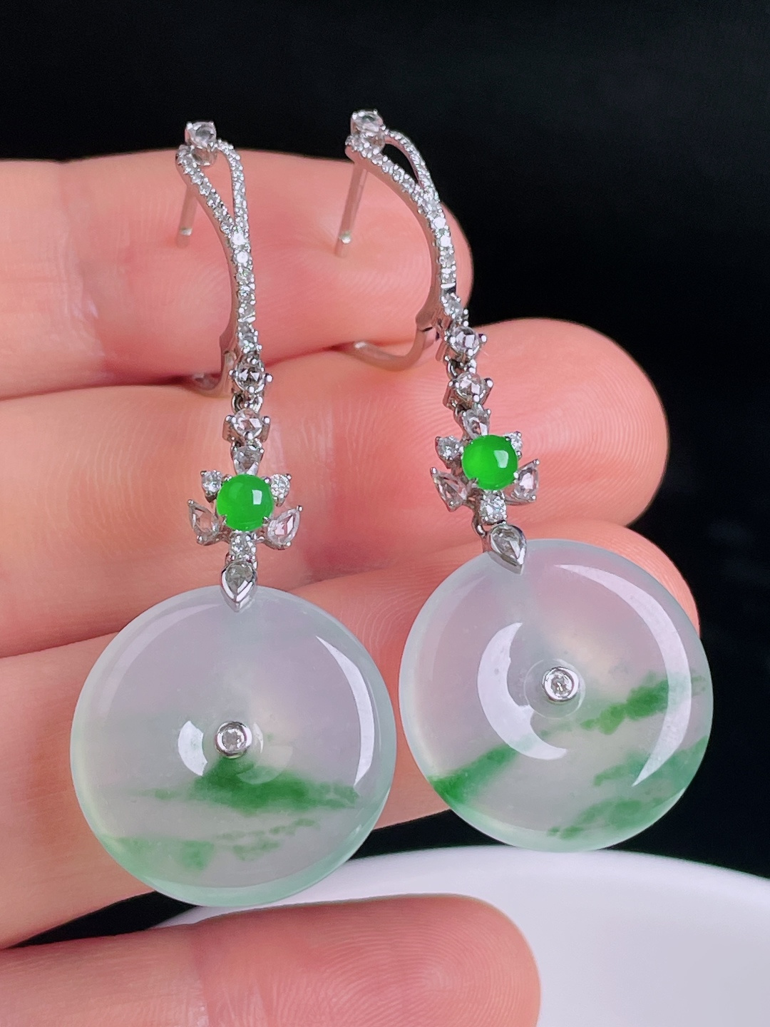 ️飘花耳坠，18k镶嵌，老种起光，细底通透，尺寸：45裸石18.6/4.8mm0917