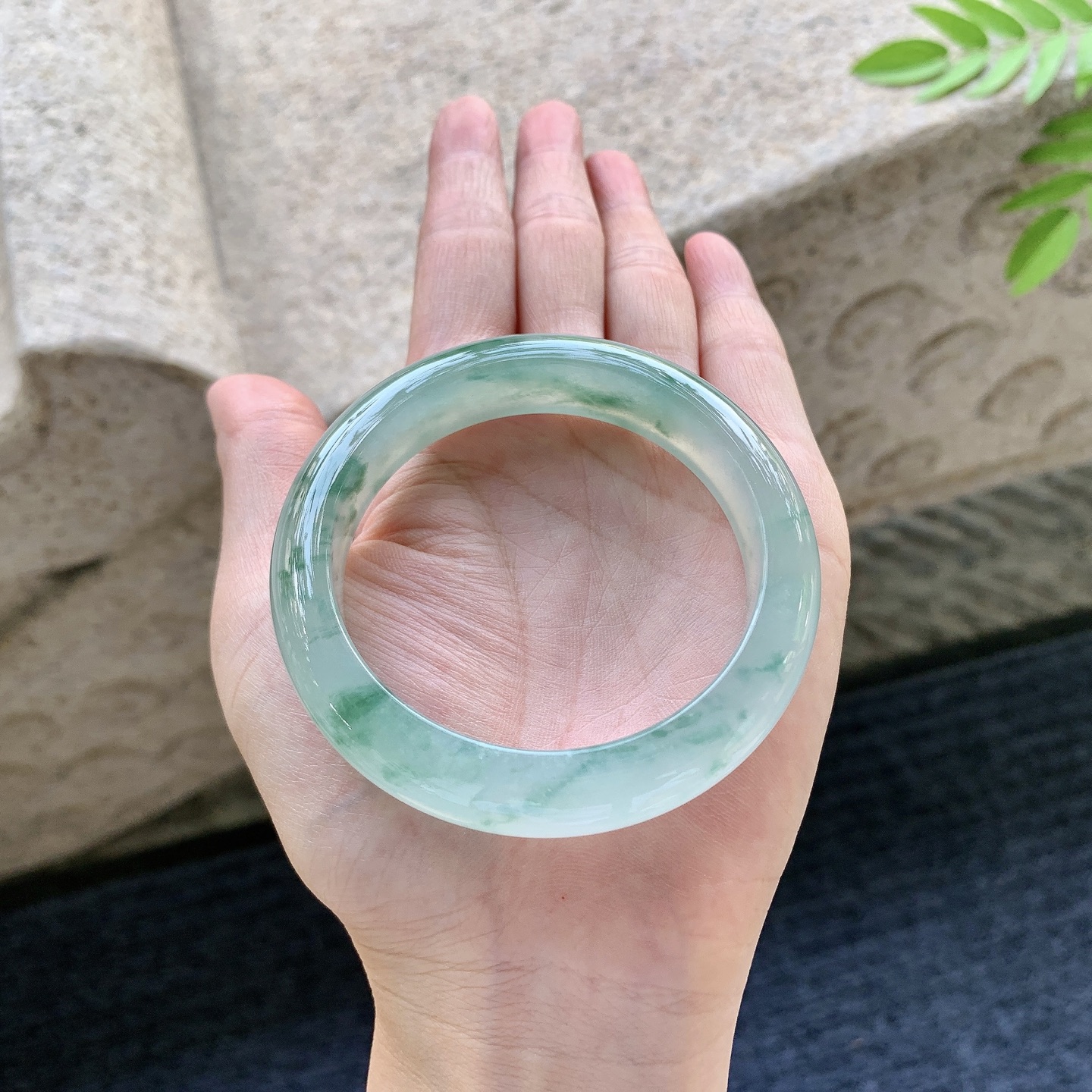 正圈53 54 圈口54.5/12.3/8.7 编码AD091521 冰糯飘花，清透，水润，种老，无裂